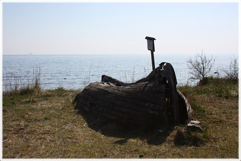 En flyktingbåt - foto: Bernt Enderborg