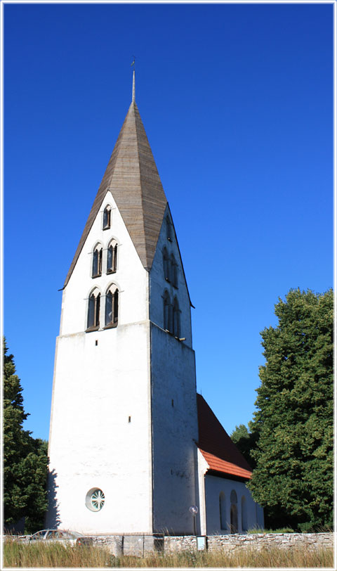 Sproge kyrka - foto: Bernt Enderborg