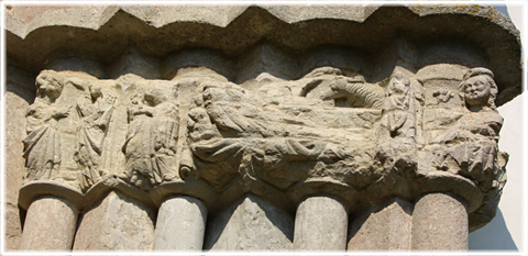 Skulpturer av Egypticus p Hablingbo kyrka