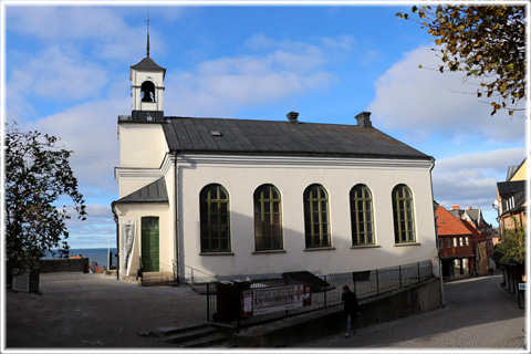 Gotland, Vårdklockans kyrka - foto: Bernt Enderborg